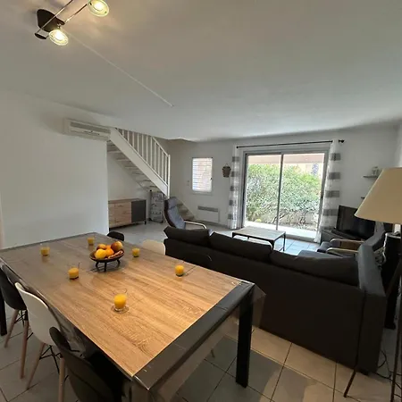 Lyo Pavillon 발라 플라주